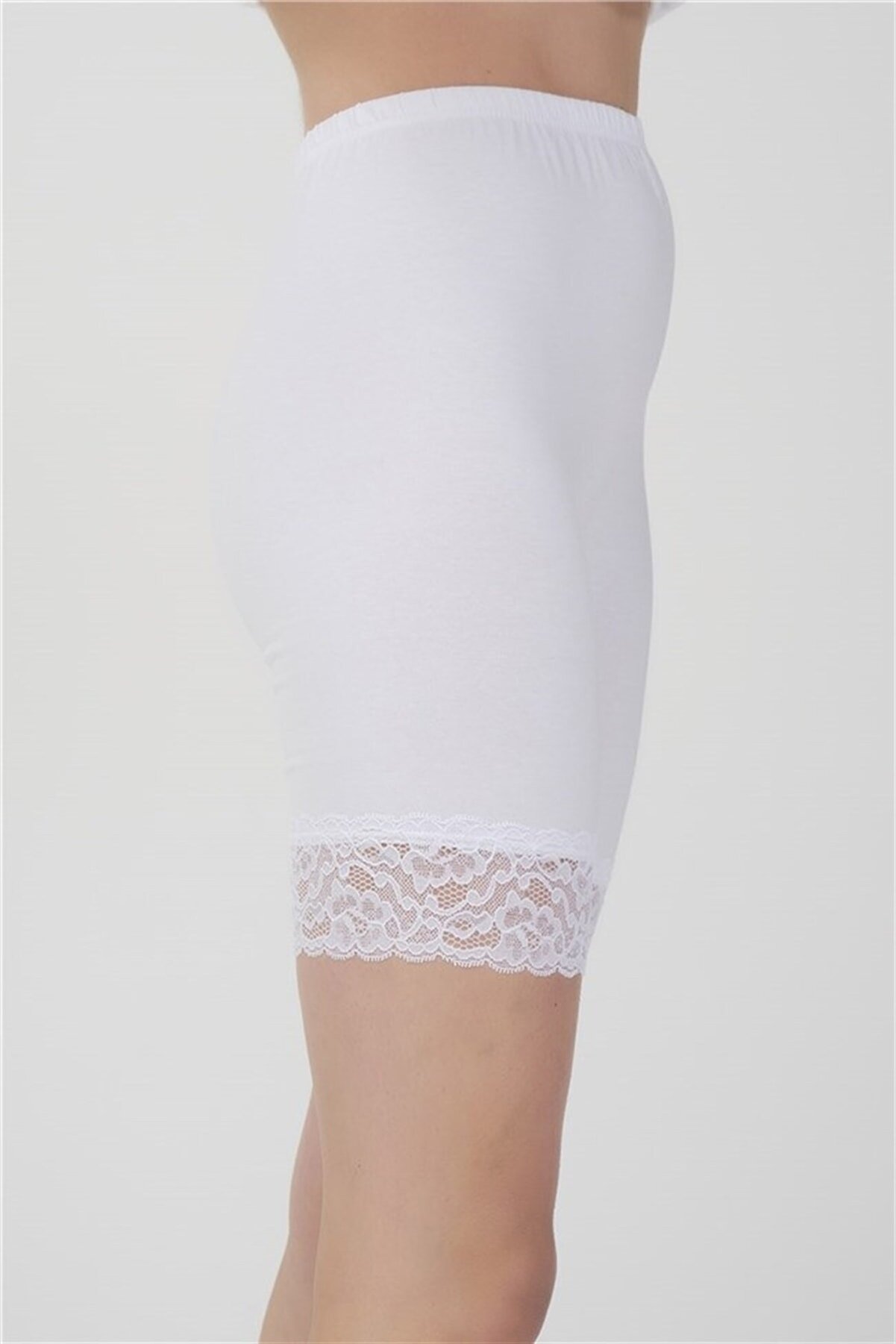 Bermuda avec dentelle 8030 – Image 4