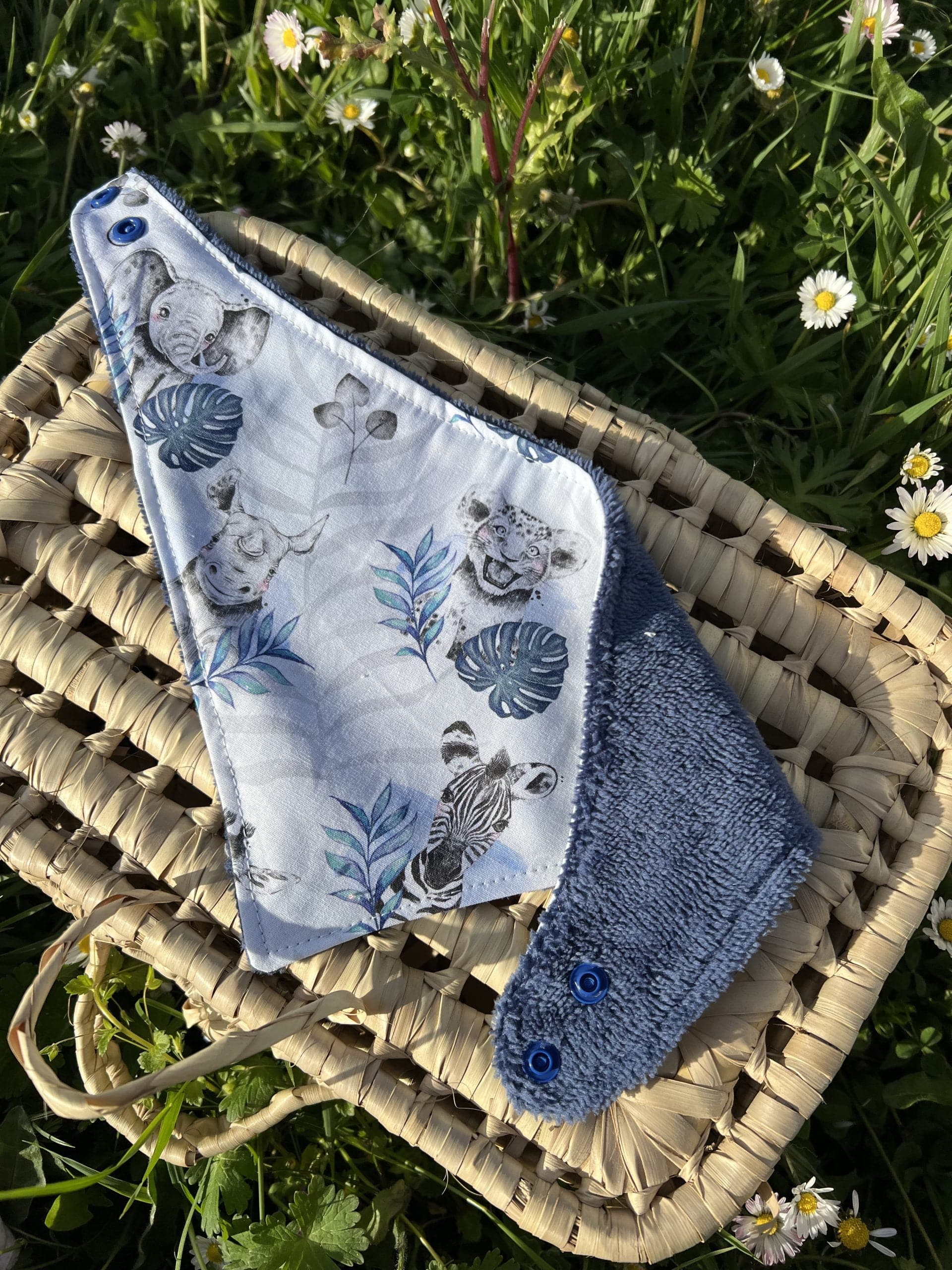 Bavoir bandana savane pour bébé – Image 5