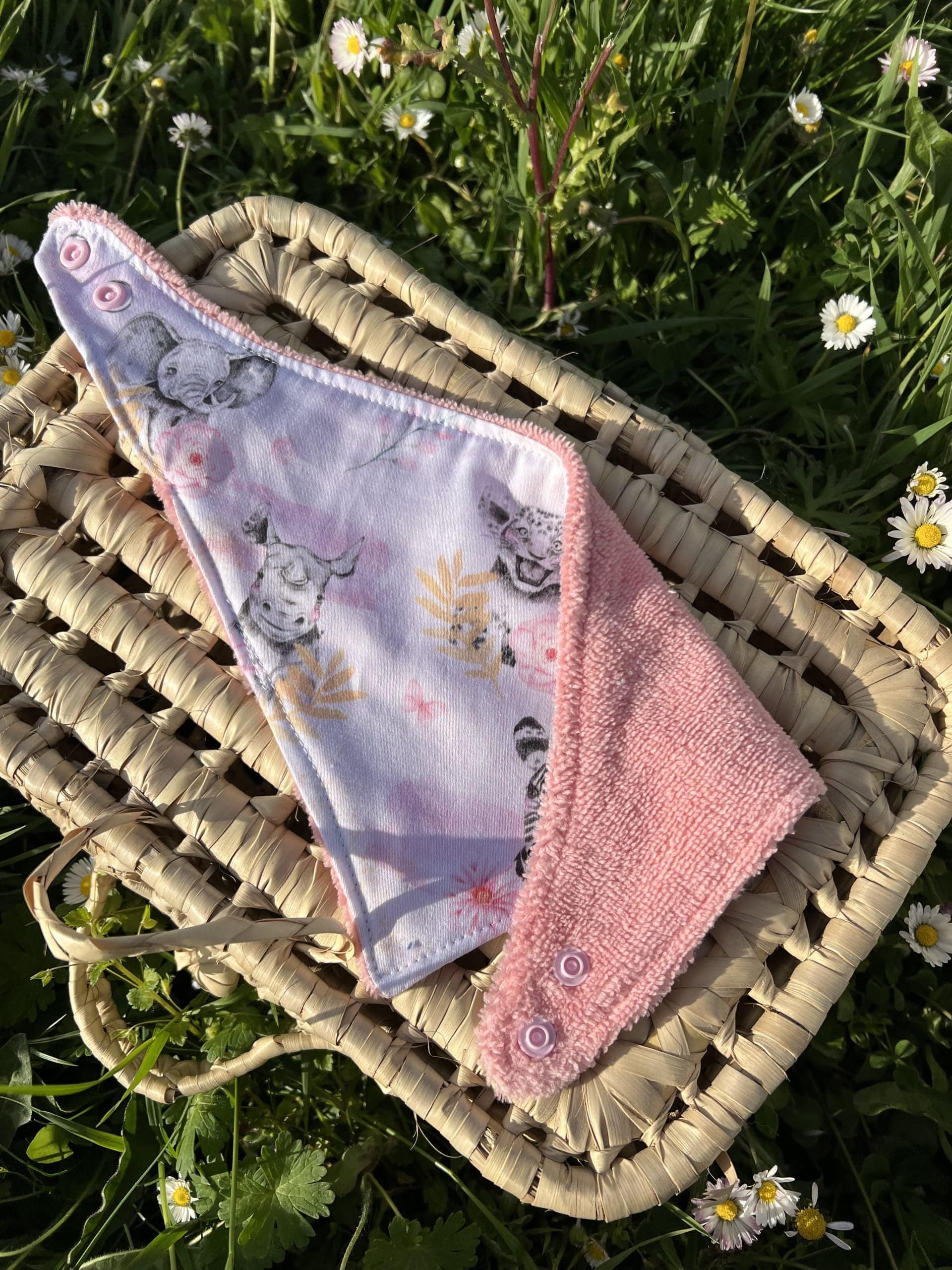 Bavoir bandana savane pour bébé – Image 6