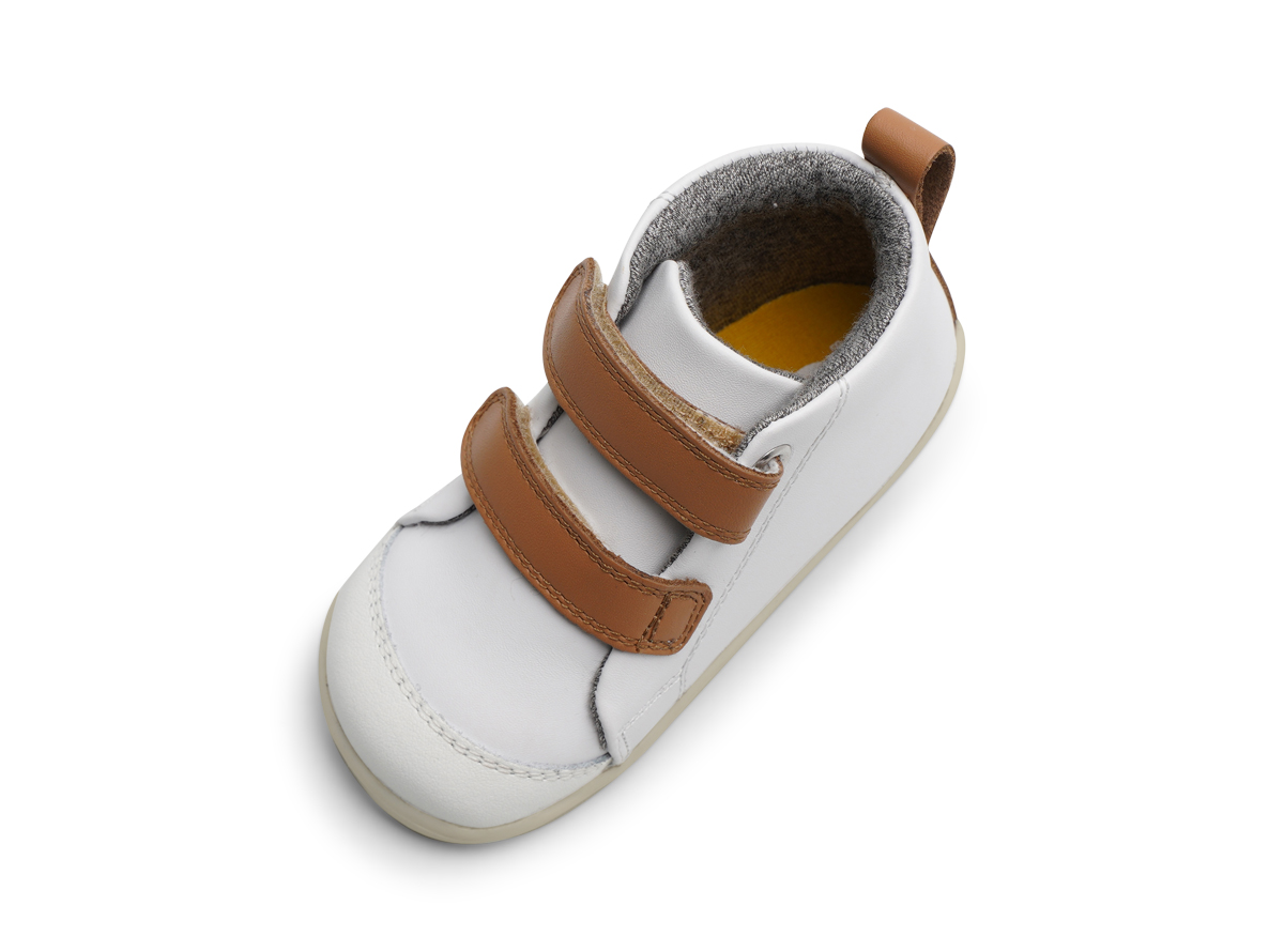 Chaussures Step Up Hi Court White Caramel – Bobux – Image 4