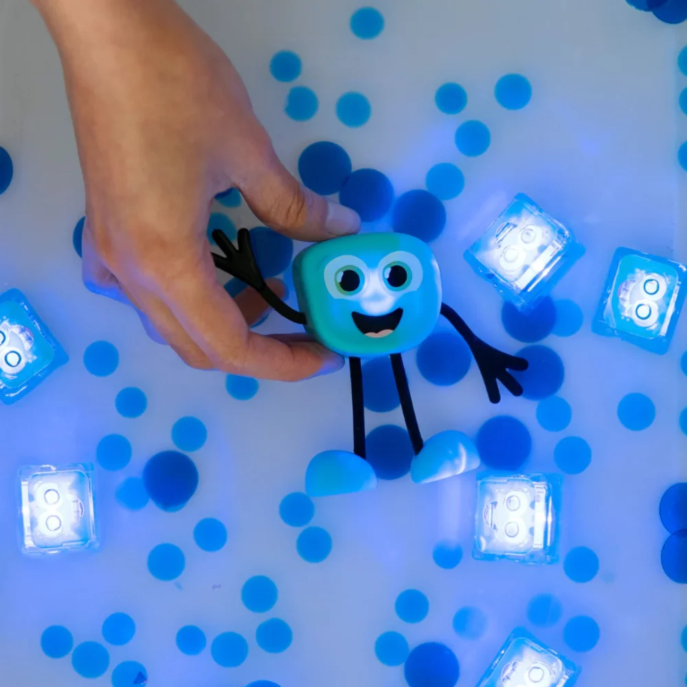 Cubes de bain lumineux avec personnage Blair – Image 4
