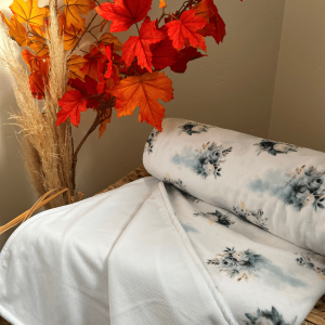 Plaid d’été fleurs bleues – en stock